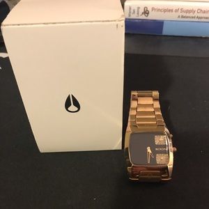 Nixon Banks Watch